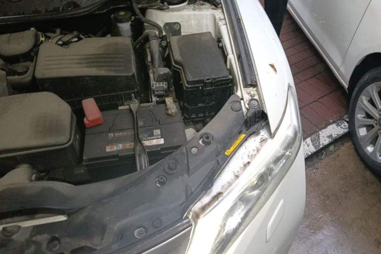 Used Toyota Venza 2013 2.7L 4x4 Luxury Edition Engine Bay Left