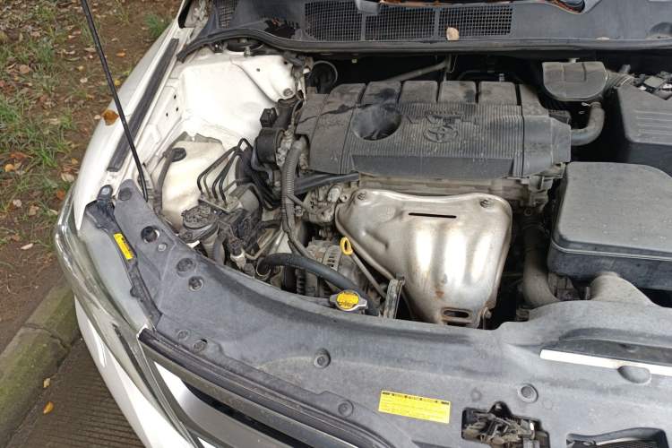 Used Toyota Venza 2013 2.7L 4x4 Luxury Edition Engine Bay Right