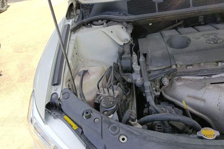 Used Toyota Venza 2013 2.7L 4x4 Luxury Edition Engine Bay Right