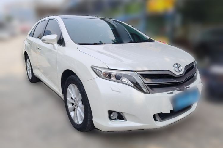 Used Toyota Venza 2013 2.7L Four-Wheel Drive Ultimate Edition Front Right 45 Deg