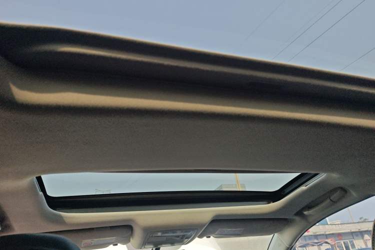 Used Toyota Venza 2013 2.7L 4x4 Luxury Edition Headliner