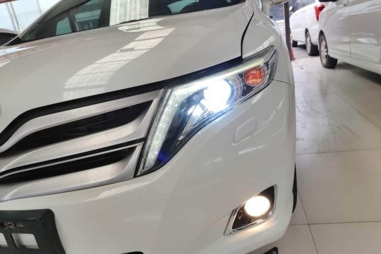 Used Toyota Venza 2013 2.7L Four-Wheel Drive Ultimate Edition Left Front Headlight