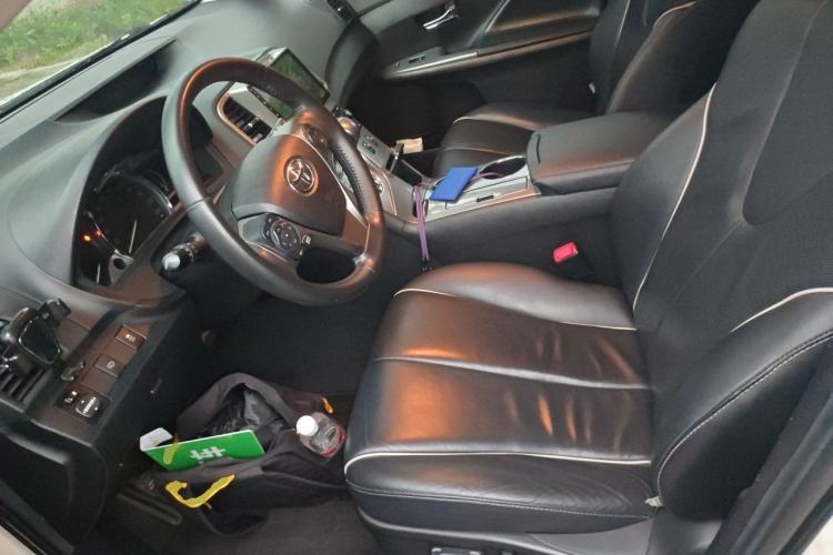 Used Toyota Venza 2013 2.7L 4x4 Luxury Edition Left Front Seat