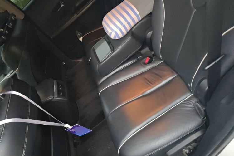 Used Toyota Venza 2013 2.7L 4x4 Luxury Edition Left Rear Seat