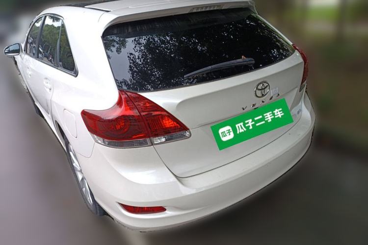 Used Toyota Venza 2013 2.7L 4x4 Luxury Edition Rear Left 45 Deg