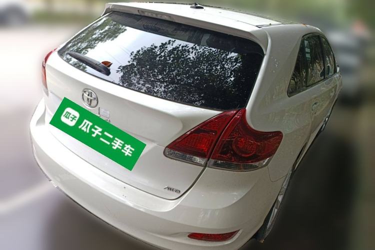 Used Toyota Venza 2013 2.7L 4x4 Luxury Edition Rear Right 45 Deg