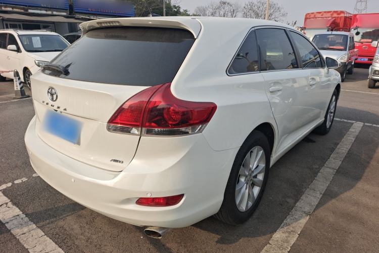 Used Toyota Venza 2013 2.7L 4x4 Luxury Edition Rear Right 45 Deg
