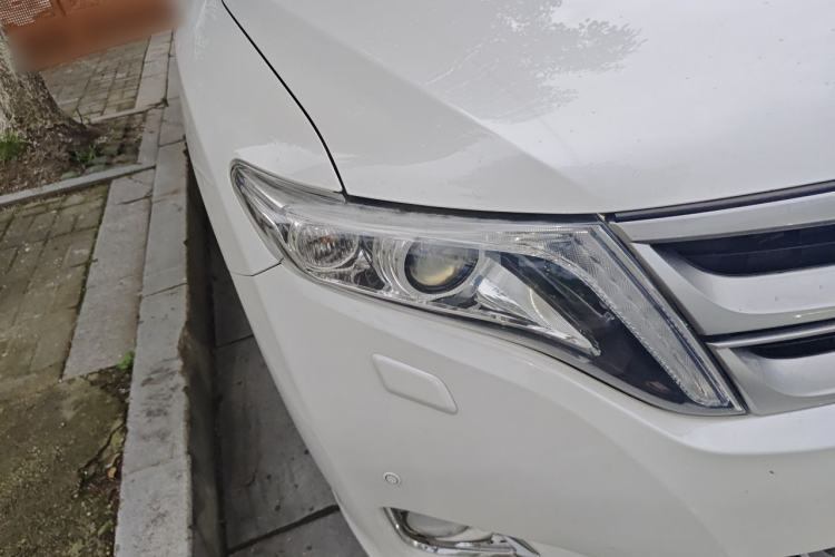 Used Toyota Venza 2013 2.7L 4x4 Luxury Edition Right Front Headlight