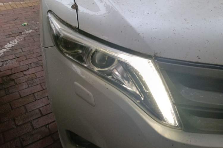 Used Toyota Venza 2013 2.7L 4x4 Luxury Edition Right Front Headlight