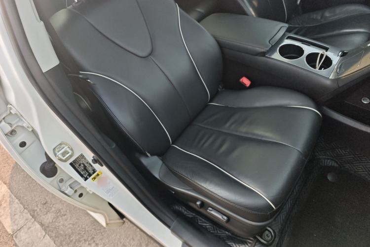 Used Toyota Venza 2013 2.7L 4x4 Luxury Edition Right Front Seat
