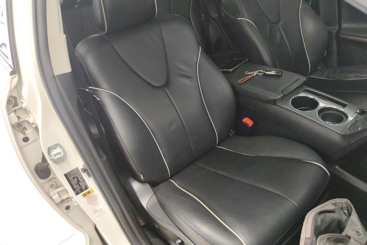 Used Toyota Venza 2013 2.7L Four-Wheel Drive Ultimate Edition Right Front Seat
