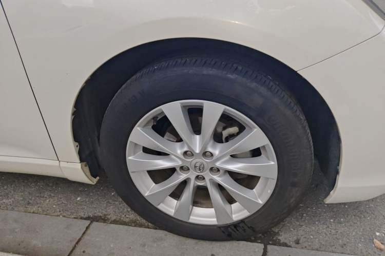Used Toyota Venza 2013 2.7L 4x4 Luxury Edition Right Front Wheel Hub