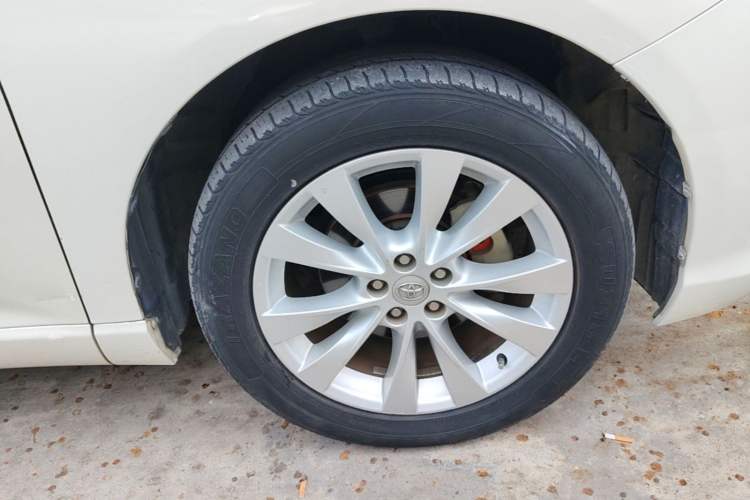 Used Toyota Venza 2013 2.7L Four-Wheel Drive Ultimate Edition Right Front Wheel Hub