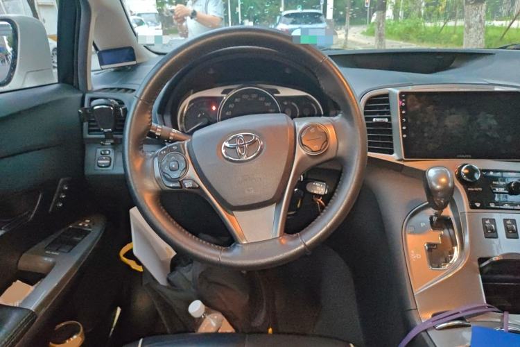 Used Toyota Venza 2013 2.7L 4x4 Luxury Edition Steering Wheel