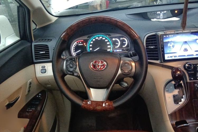 Used Toyota Venza 2013 2.7L 4x4 Luxury Edition Steering Wheel