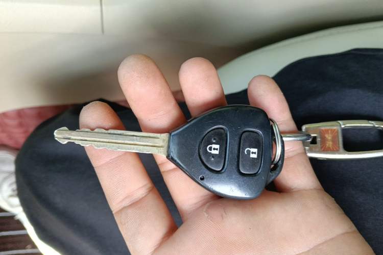 Used Toyota Venza 2013 2.7L 4x4 Luxury Edition Vehicle Key