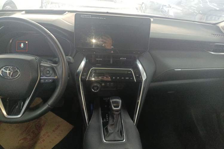 Used Toyota Venza 2022 2.0L CVT Four-Wheel Drive Supreme Edition Audio And AC Panel