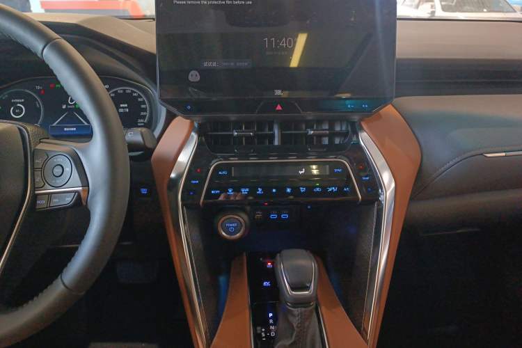 Used Toyota Venza 2022 Dual-Engine 2.5L CVT Four-Wheel Drive Supreme Edition Audio And AC Panel