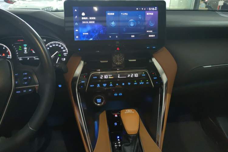Used Toyota Venza 2022 2.0L CVT Two-Wheel Drive Prestige Edition Audio And AC Panel
