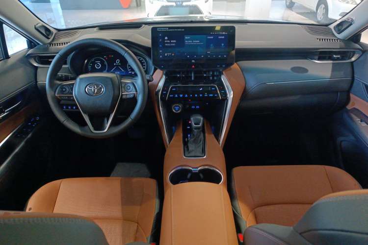 Used Toyota Venza 2022 Dual-Engine 2.5L CVT Four-Wheel Drive Supreme Edition Center Console