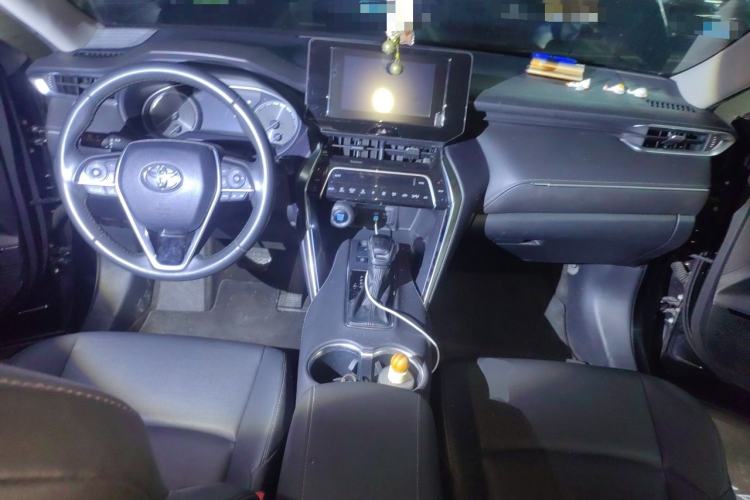 Used Toyota Venza 2022 2.0L CVT Two-Wheel Drive Luxury Edition Center Console