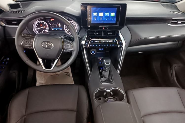 Used Toyota Venza 2022 2.0L CVT Two-Wheel Drive Luxury Edition Center Console
