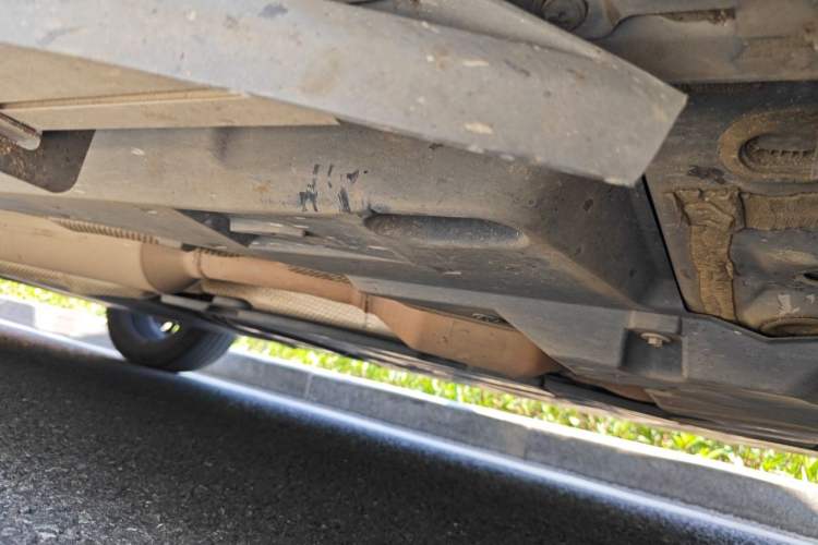 Used Toyota Venza 2022 Dual-Engine 2.5L CVT Four-Wheel Drive Supreme Edition Chassis Front Right