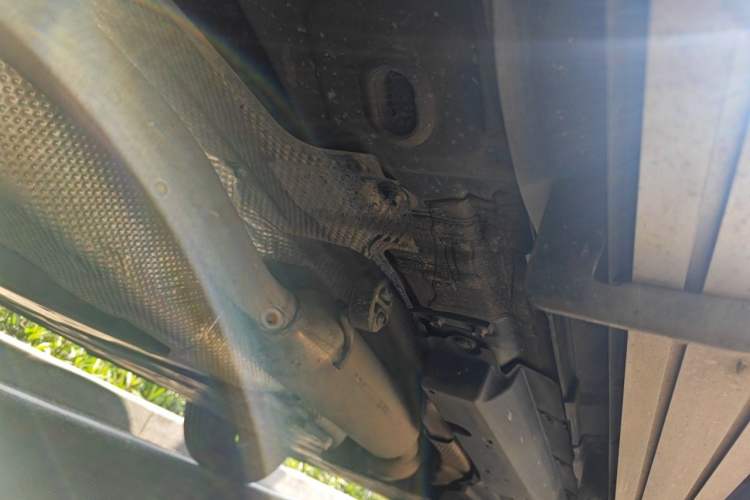 Used Toyota Venza 2022 Dual-Engine 2.5L CVT Four-Wheel Drive Supreme Edition Chassis Rear Right