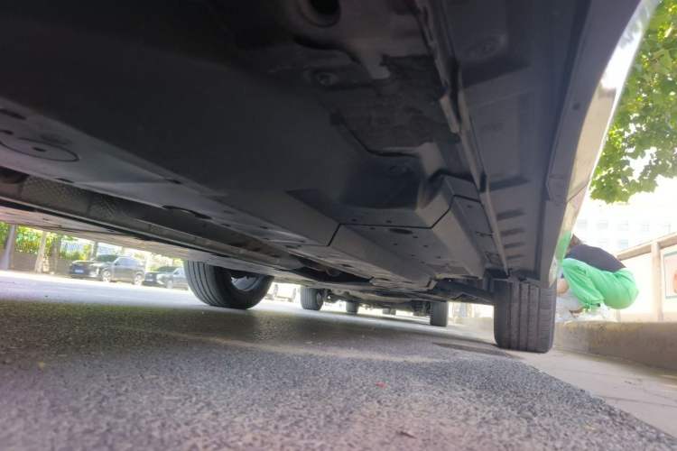 Used Toyota Venza 2022 2.0L CVT Two-Wheel Drive Prestige Edition Chassis Rear Right