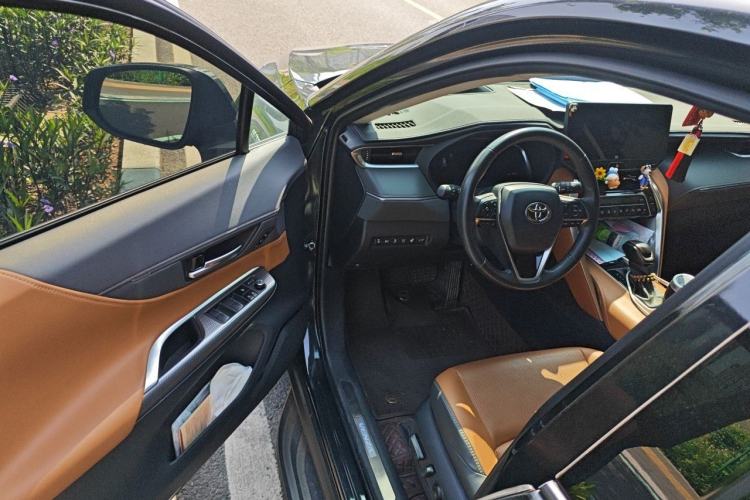 Used Toyota Venza 2022 Dual-Engine 2.5L CVT Four-Wheel Drive Supreme Edition Driver Seat