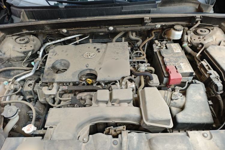 Used Toyota Venza 2022 2.0L CVT Two-Wheel Drive Luxury Edition Engine Bay