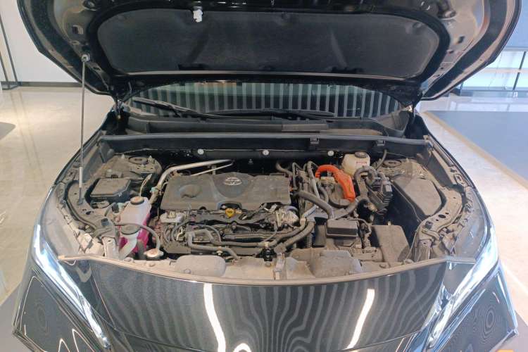 Used Toyota Venza 2022 Dual-Engine 2.5L CVT Four-Wheel Drive Supreme Edition Engine Bay