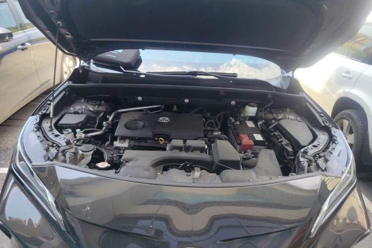 Used Toyota Venza 2022 2.0L CVT Two-Wheel Drive Prestige Edition Engine Bay
