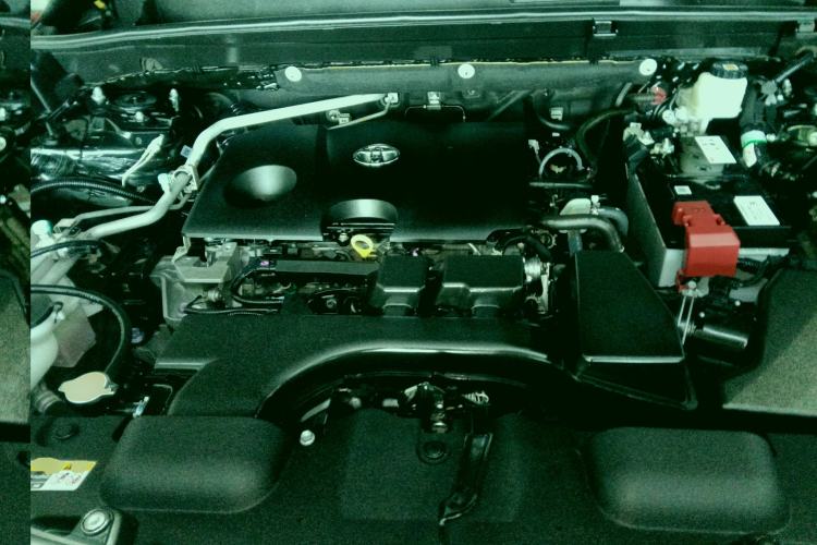 Used Toyota Venza 2022 2.0L CVT Two-Wheel Drive Luxury Edition Engine Bay