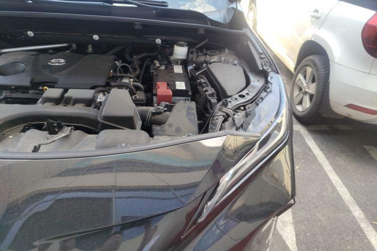 Used Toyota Venza 2022 2.0L CVT Two-Wheel Drive Prestige Edition Engine Bay Left