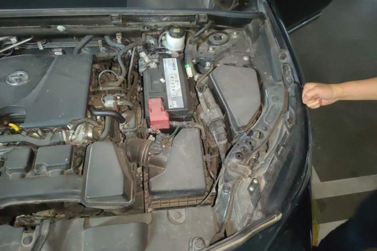 Used Toyota Venza 2022 2.0L CVT Two-Wheel Drive Luxury Edition Engine Bay Left