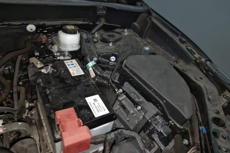 Used Toyota Venza 2022 2.0L CVT Two-Wheel Drive Prestige Edition Engine Bay Left