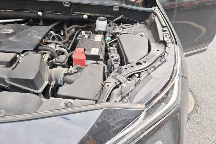 Used Toyota Venza 2022 2.0L CVT Two-Wheel Drive Prestige Edition Engine Bay Left