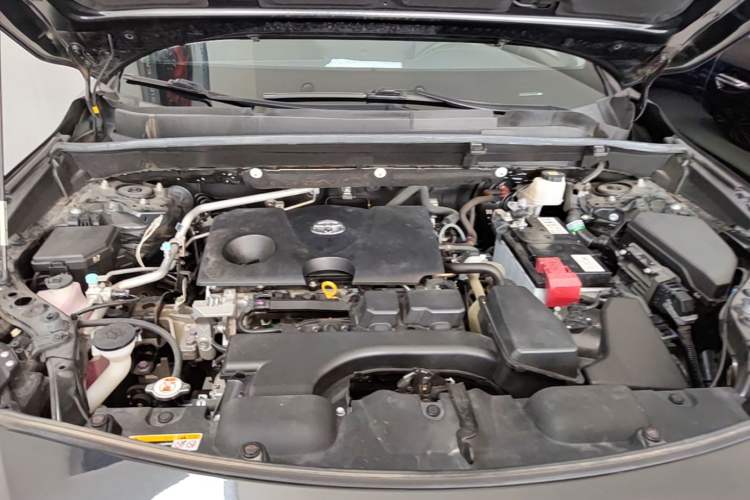 Used Toyota Venza 2022 2.0L CVT Two-Wheel Drive Prestige Edition Engine Bay