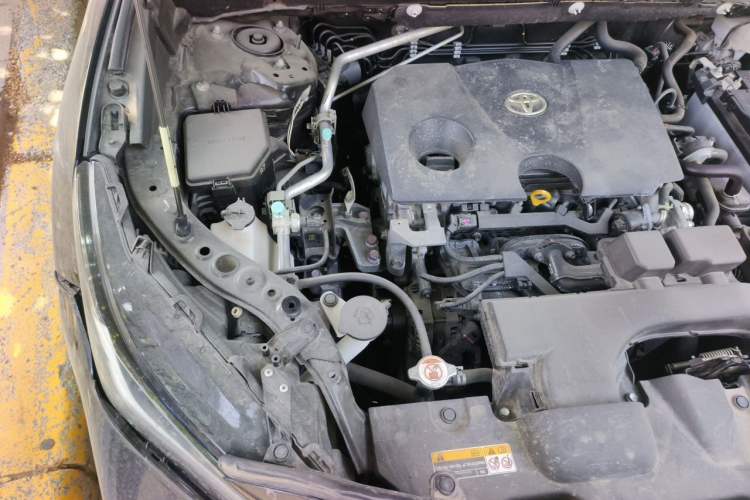 Used Toyota Venza 2022 2.0L CVT Two-Wheel Drive Prestige Edition Engine Bay Right