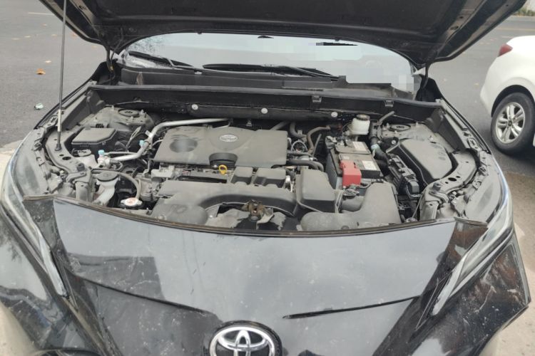 Used Toyota Venza 2022 2.0L CVT Two-Wheel Drive Prestige Edition Engine Bay