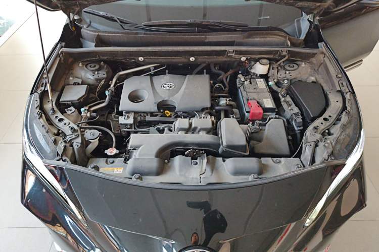 Used Toyota Venza 2022 2.0L CVT Two-Wheel Drive Prestige Edition Engine Bay
