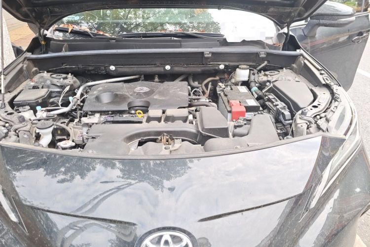 Used Toyota Venza 2022 2.0L CVT Two-Wheel Drive Prestige Edition Engine Bay