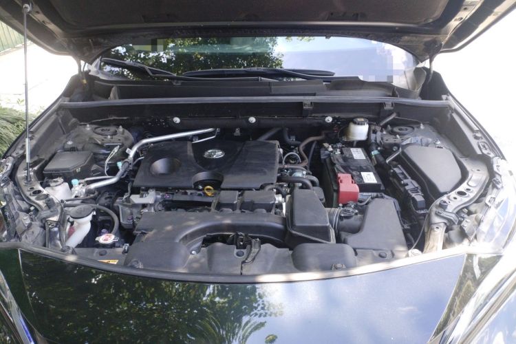 Used Toyota Venza 2022 2.0L CVT Two-Wheel Drive Prestige Edition Engine Bay
