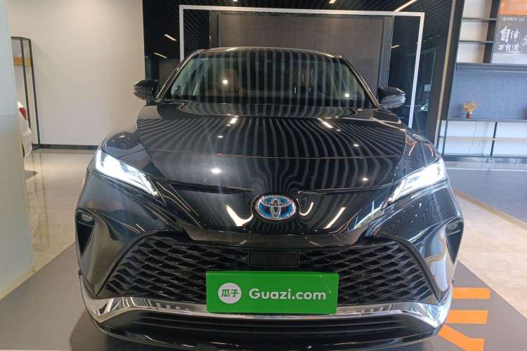 Used Toyota Venza 2022 Dual-Engine 2.5L CVT Four-Wheel Drive Supreme Edition Front
