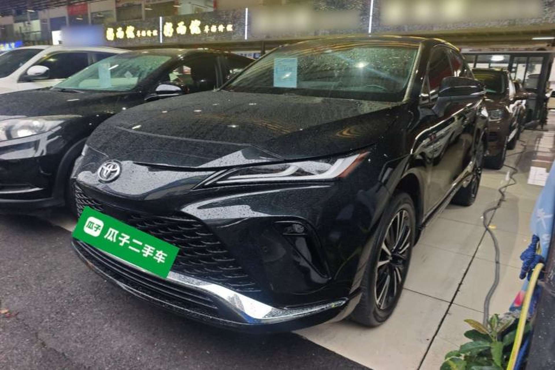 Used Toyota Venza 2022 2.0L CVT Two-Wheel Drive Prestige Edition Front Left 45 Deg