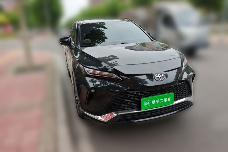 Used Toyota Venza 2022 2.0L CVT Two-Wheel Drive Luxury Edition Front Right 45 Deg