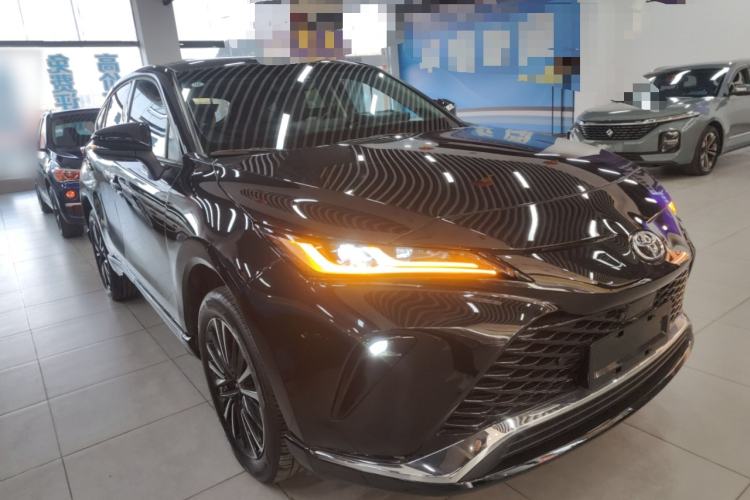 Used Toyota Venza 2022 2.0L CVT Two-Wheel Drive Prestige Edition Front Right 45 Deg