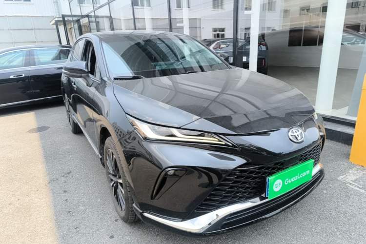 Used Toyota Venza 2022 2.0L CVT Two-Wheel Drive Prestige Edition Front Right 45 Deg