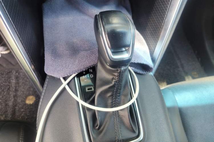 Used Toyota Venza 2022 2.0L CVT Two-Wheel Drive Prestige Edition Gear Lever